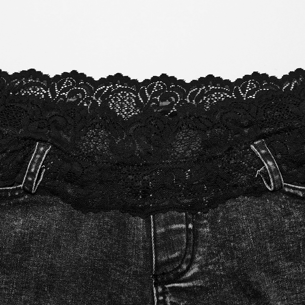 High-waisted denim shorts featuring elegant black lace trim for a stylish touch to your wardrobe.