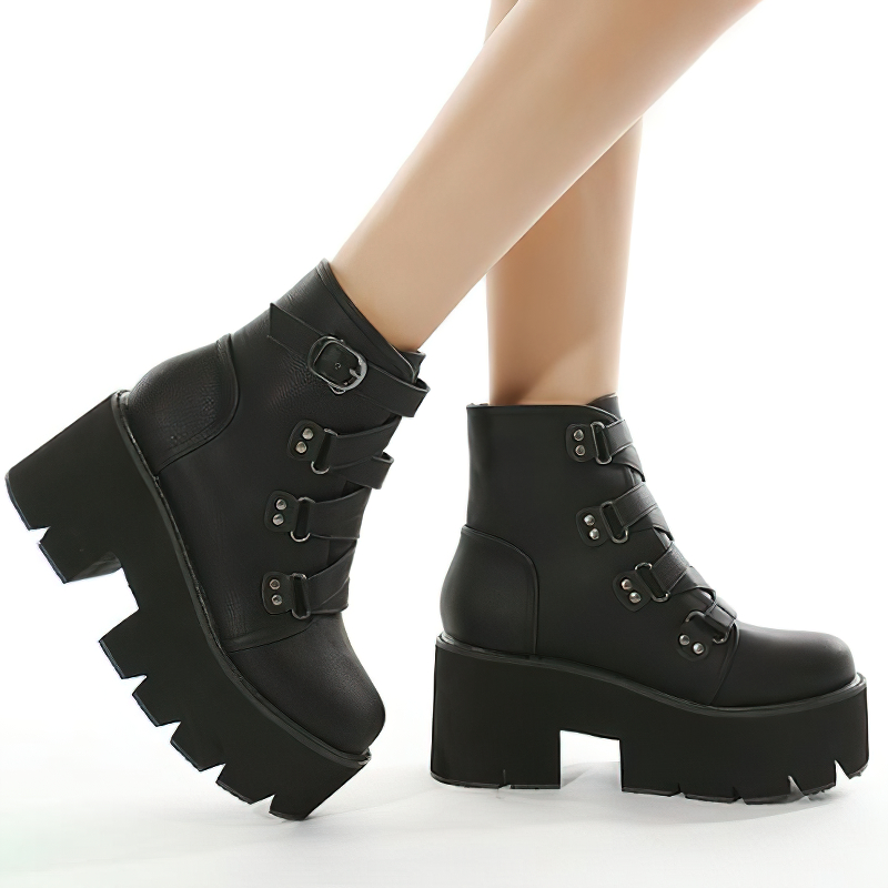 Trendy Women's Ankle Boots on Platform / Comfortable Black Leather Shoes with Buckle - HARD'N'HEAVY