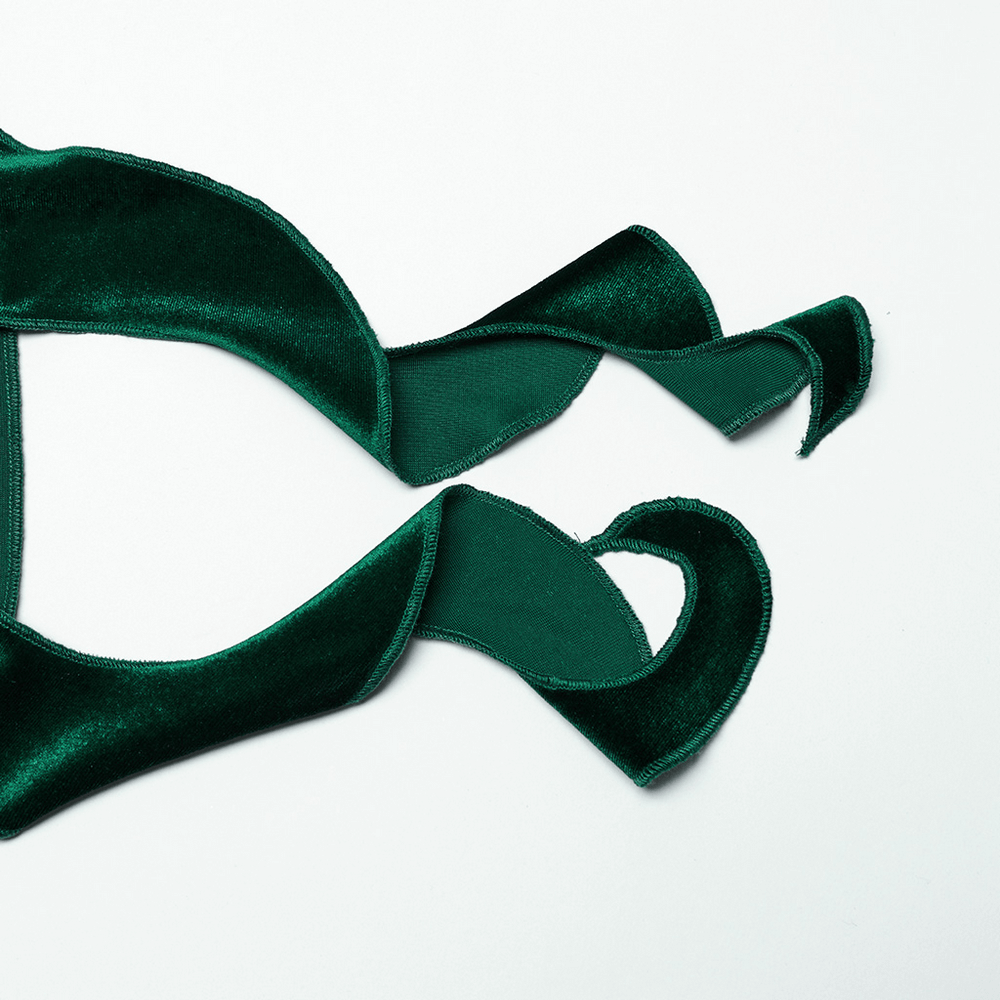 Luxurious green velvet ribbon with a soft texture, perfect for stylish accessories or elegant decorations.