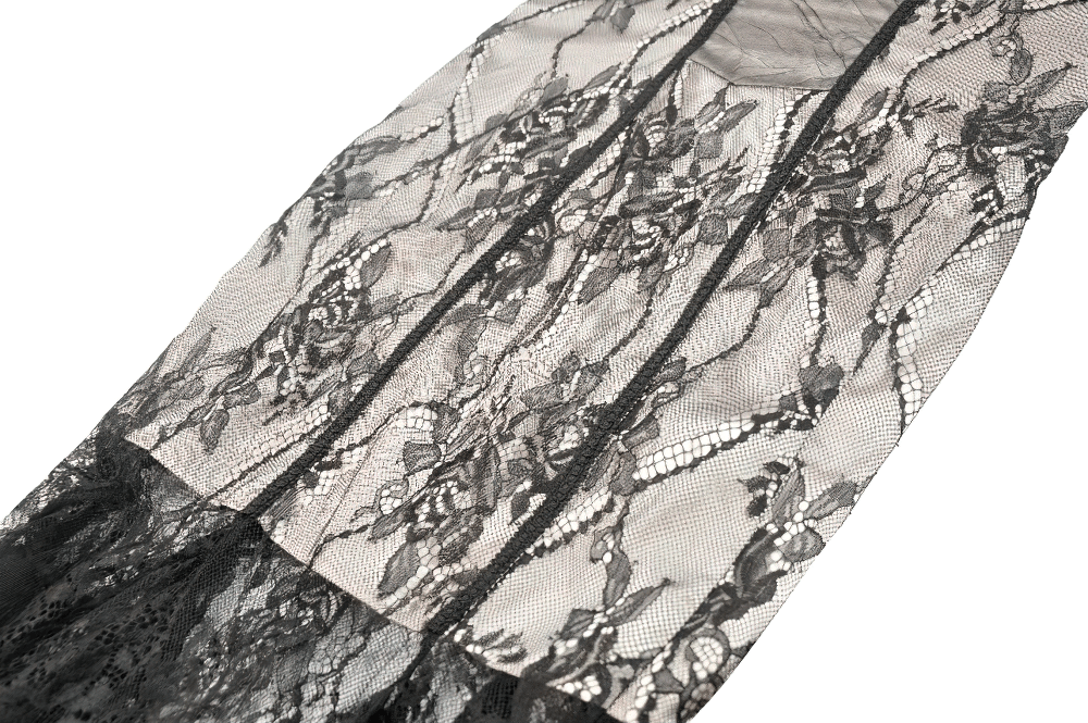 Schwarzes gotisches Spitzenkleid mit hohem-tiefem Saum und Rüschrock