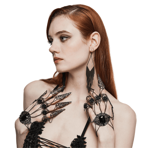 Vintage Gothic Fingerarmband mit Quaste und Rosenschnalle