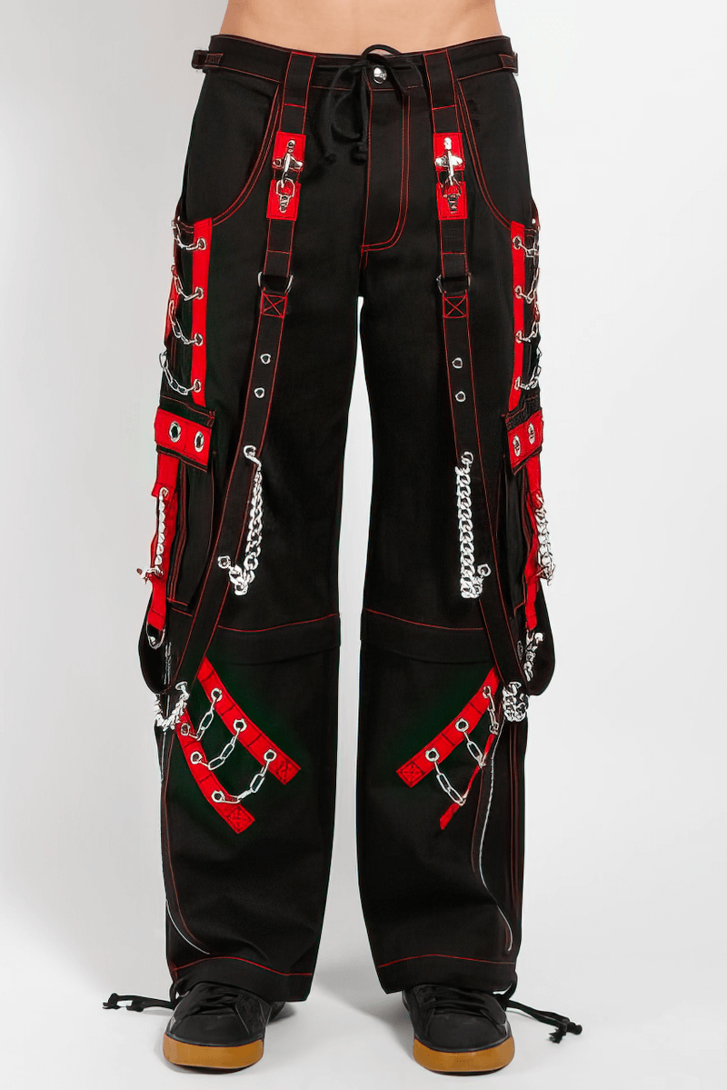 Stylish women's black and red wide-leg cargo pants with punk chains and a baggy cut for a trendy look.