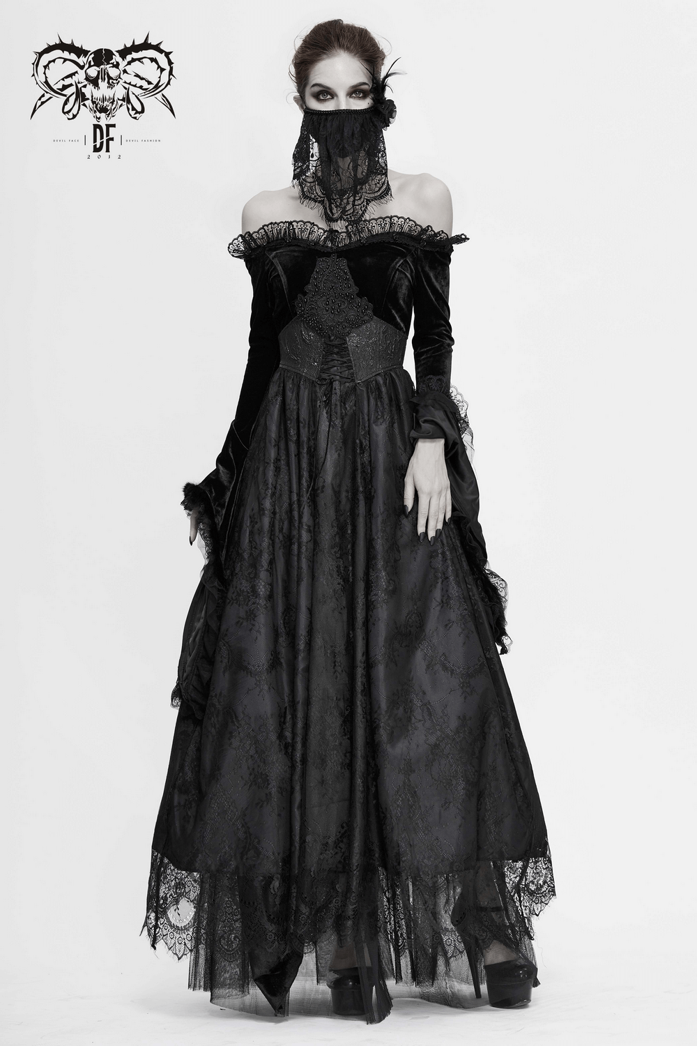 Elegant gothic long black dress with flare sleeves and mask, featuring luxurious velvet and lace details.