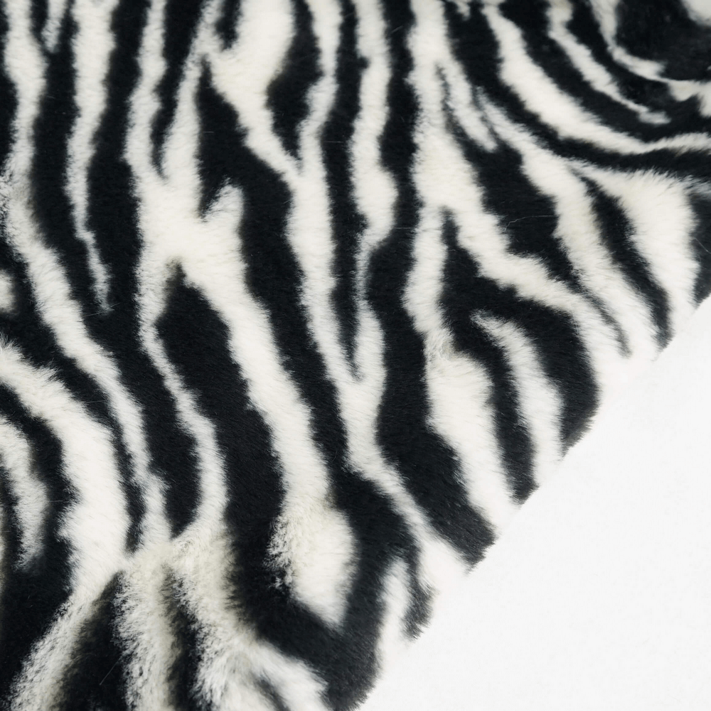 Women's Zebra-stripe Jacket with Stand Collar & Buckles / Faux Fur Zipper Warm Jackets