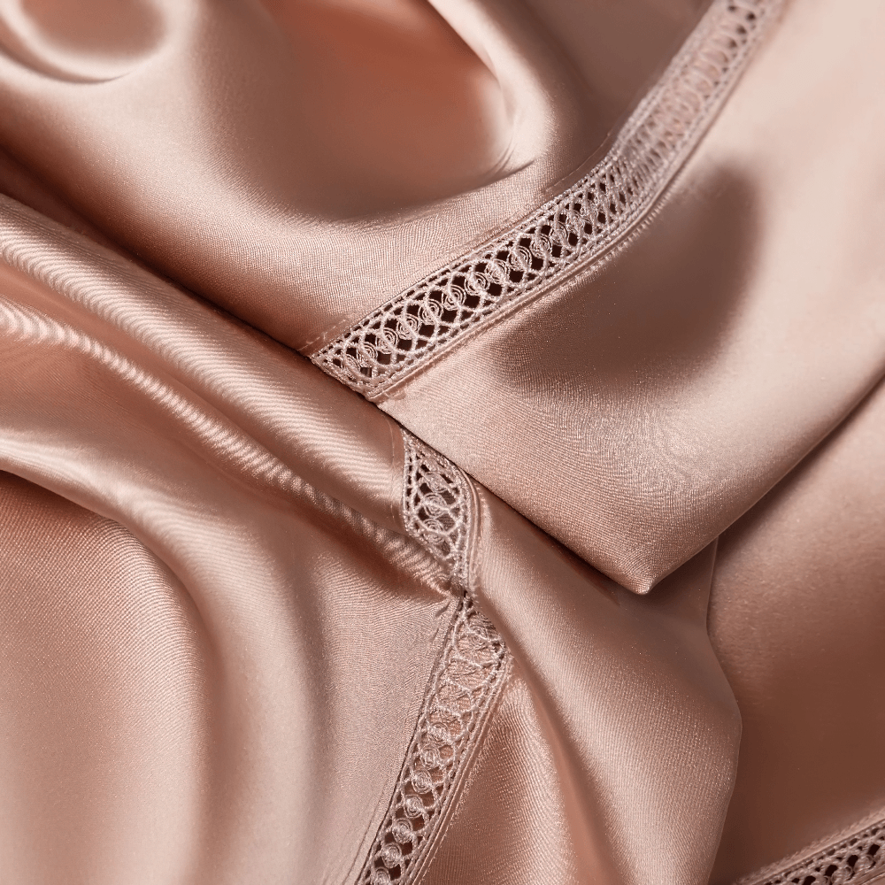 Knitterfreies Satin-Bettwäsche-Set mit Vorhang