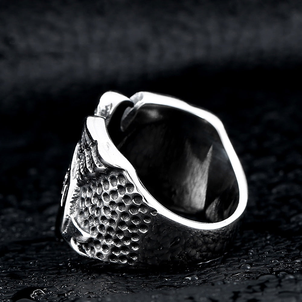 Stainless steel eagle ring showcasing intricate details, perfect for biker fashion enthusiasts.
