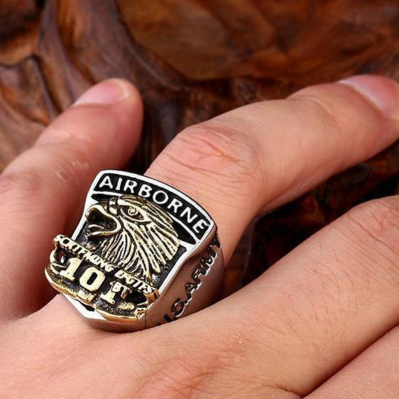 Stylish American Airborne Screaming Eagle stainless steel ring, perfect for rock parties and accessories enthusiasts.