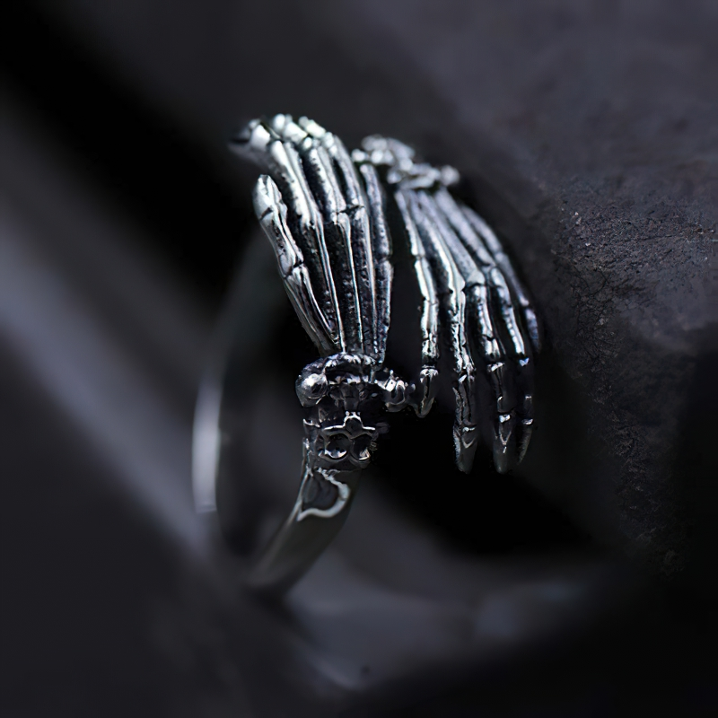 Antique Gothic Ring Of Skull Skeleton Hand / Unisex Vintage Jewelry Of 925 Sterling Silver - HARD'N'HEAVY