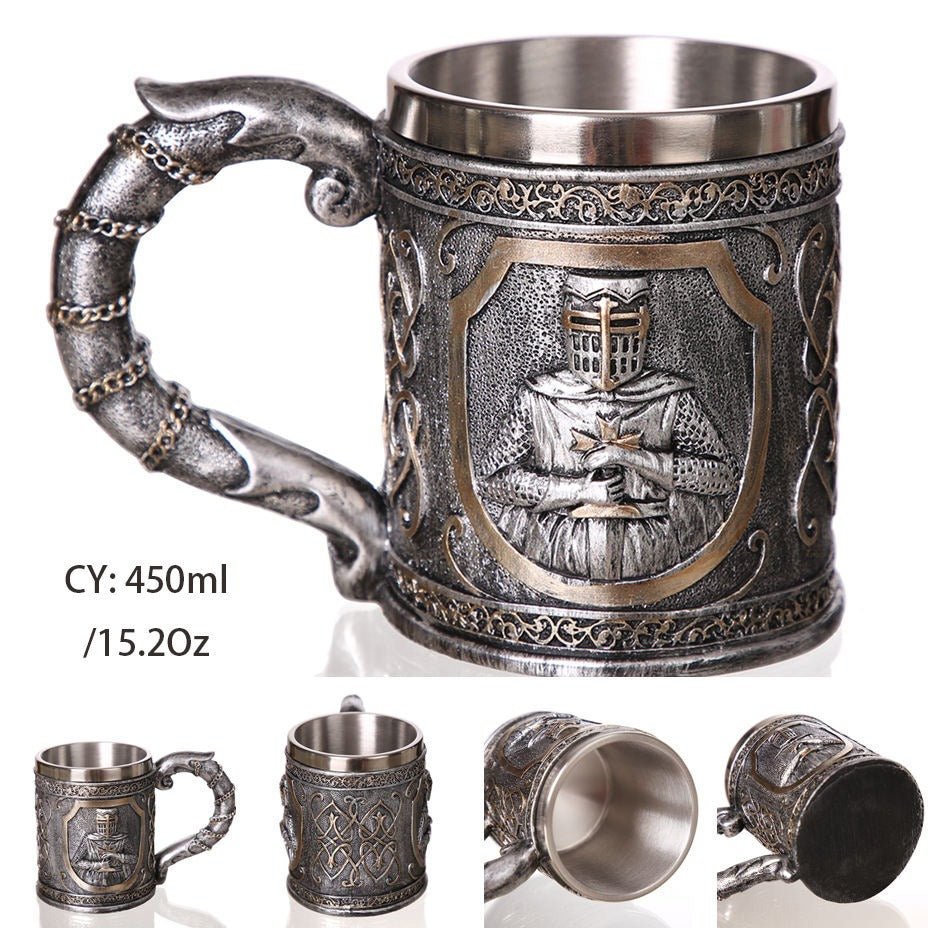 Armor Warrior 450ml beer mug featuring a detailed Viking knight design in stainless steel and resin.