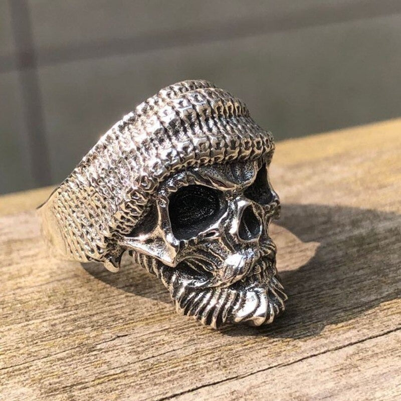 Bearded skull ring in 925 sterling silver, showcasing Gothic punk rock style for bikers and fashion enthusiasts.