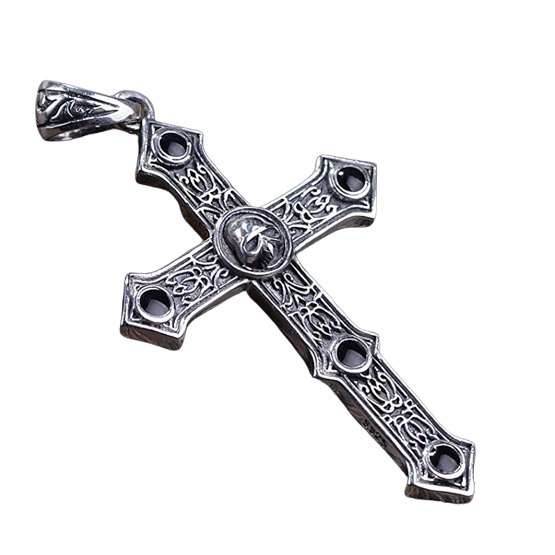 Detailed 925 sterling silver cross pendant with intricate design, perfect for biker style and unisex fashion.