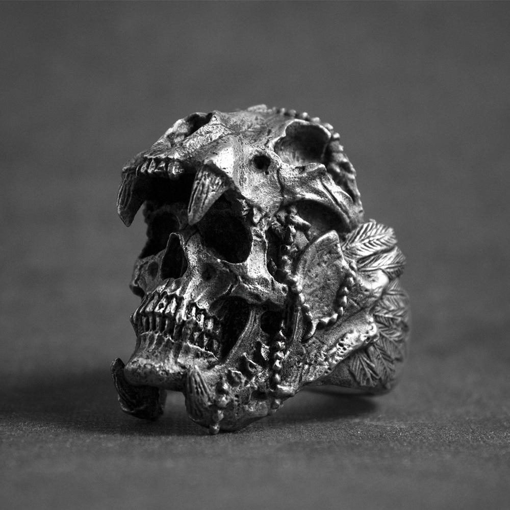 Detailed vintage Indian warrior stainless steel skull ring, perfect for rock style outfits and cosplay accessories.