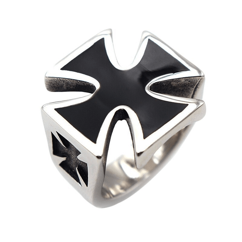 Stylish stainless steel Celtic cross ring, perfect for bikers and rock enthusiasts, combining comfort and edgy design.