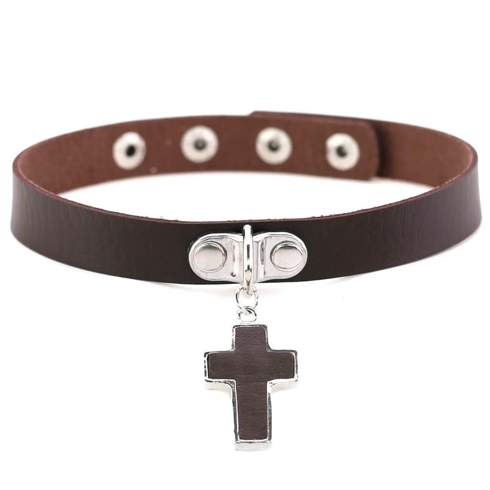 Brown gothic leather choker with silver cross charm and zinc rivets, perfect for concerts and stylish outfits.