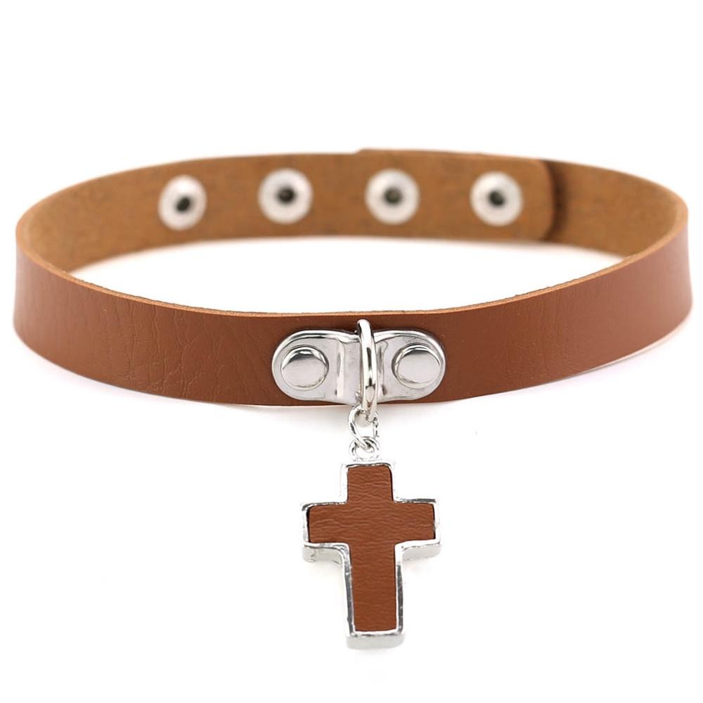 Brown leather Gothic choker with silver cross charm, perfect for rock concerts and edgy styles.