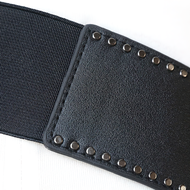 Black Leather Female Waistbelt With Metal Cross Decorated Clasp / Punk Oblique Belts - HARD'N'HEAVY