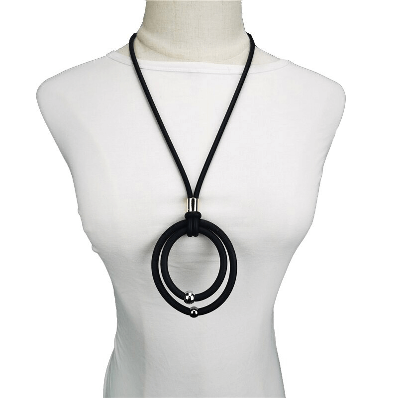 Black Round Pendant Necklaces with Alloy Beads / Women's Fashion Accessories