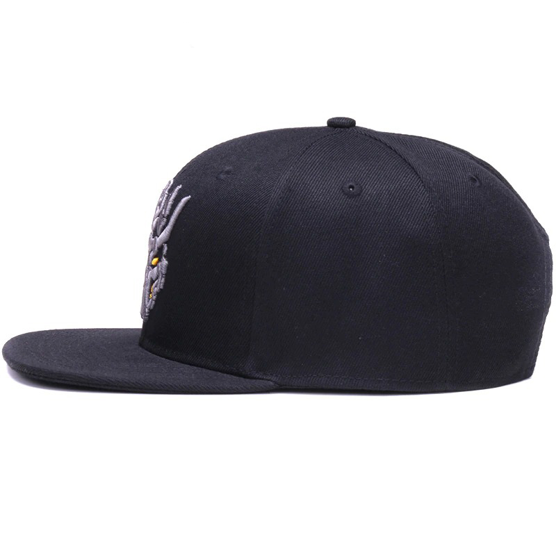 Black snapback baseball cap of 6 panels / Fashion Sports Hats with Embroidery in form of Skull - HARD'N'HEAVY