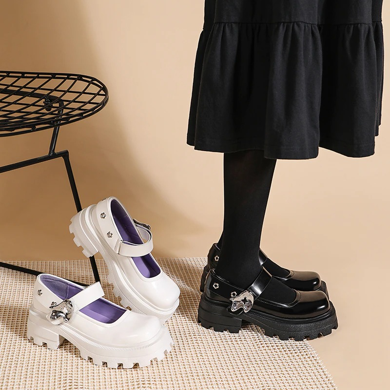Black Women's Lolita Shoes on Platform with Metal Decoration / Thick Heel  Shoes Top Quality - HARD'N'HEAVY