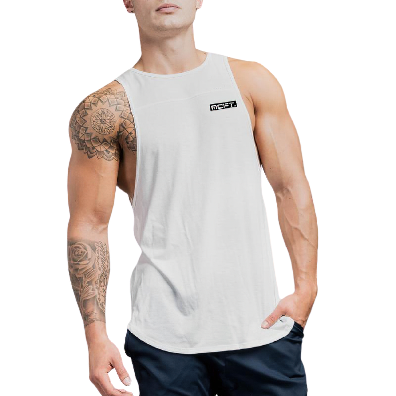 Men's bodybuilding tank top in white, showcasing a relaxed fit for comfortable gym wear, perfect for workouts.