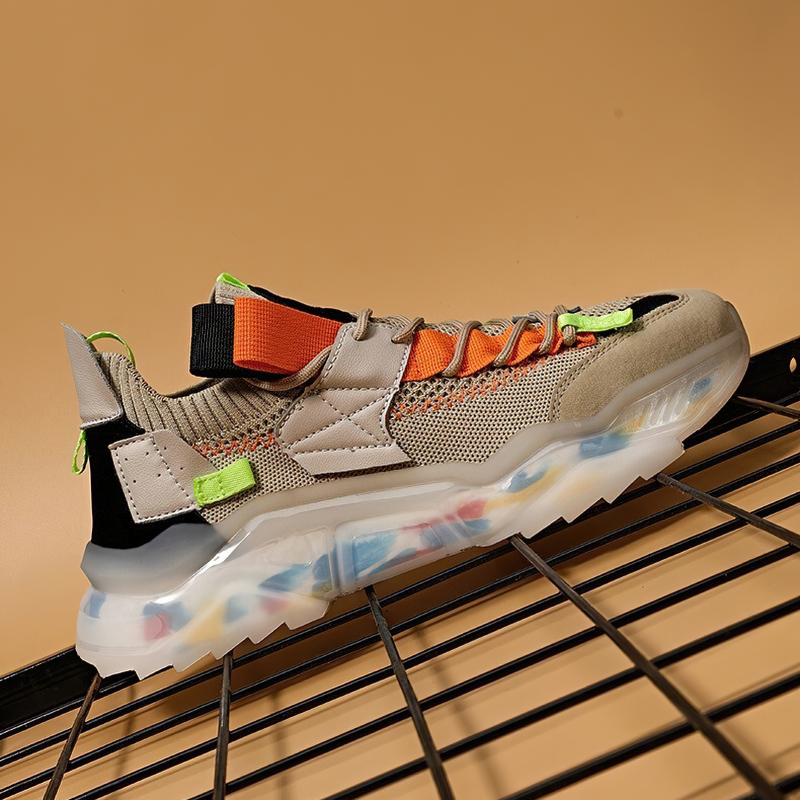 Breathable women's sneakers with light platform and vibrant colors, perfect for running and casual wear.