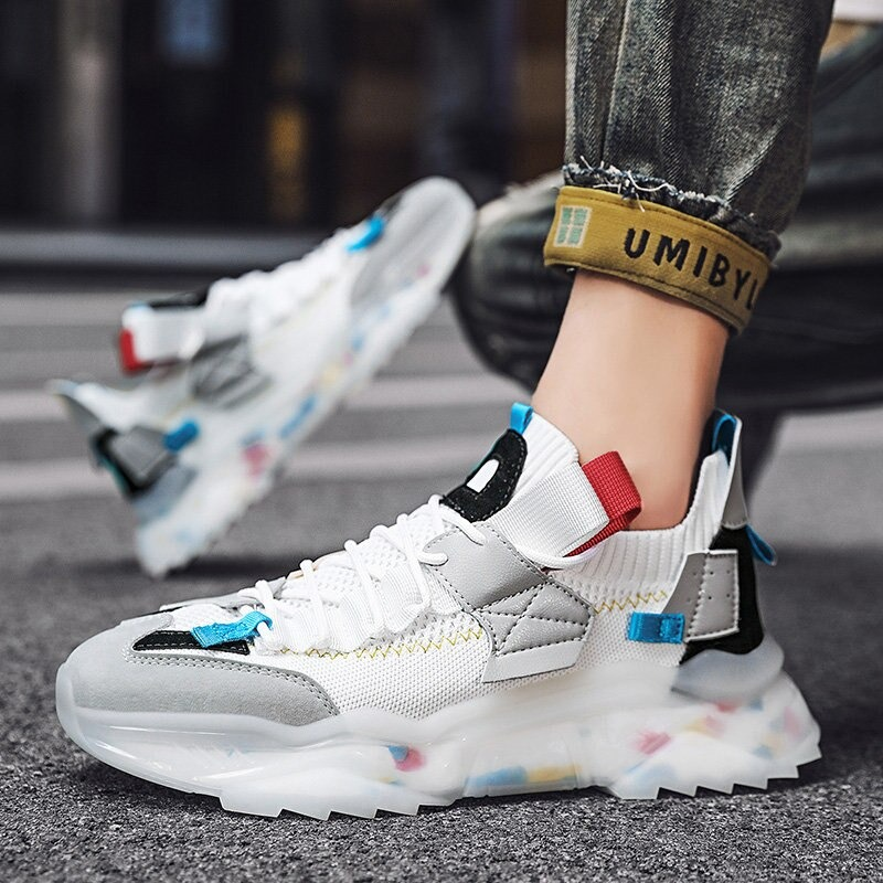 Women's breathable sneakers with light platform, stylish sports shoes for running and casual wear.