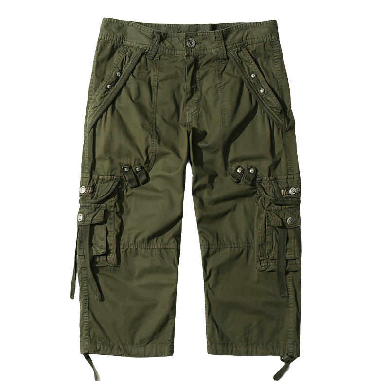 Men's camouflage loose cargo shorts in olive green, perfect for outdoor adventures and summer wear.