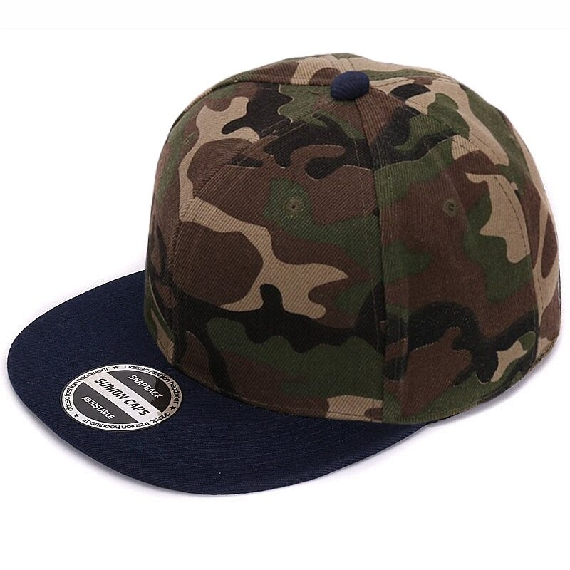Men's and women's adjustable camouflage snapback baseball cap in green and navy, perfect for summer fashion.