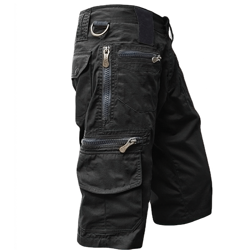 Men's casual calf-length military shorts featuring multiple pockets and a breathable fabric.