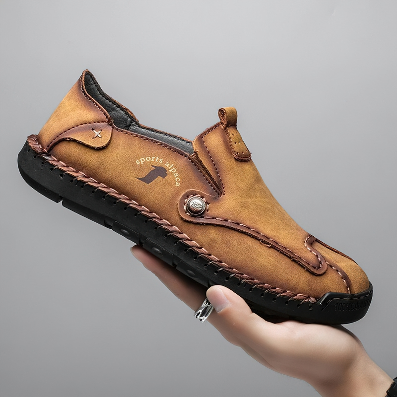 Stylish men's casual loafers in brown PU leather, featuring flexible soles and a comfortable design.