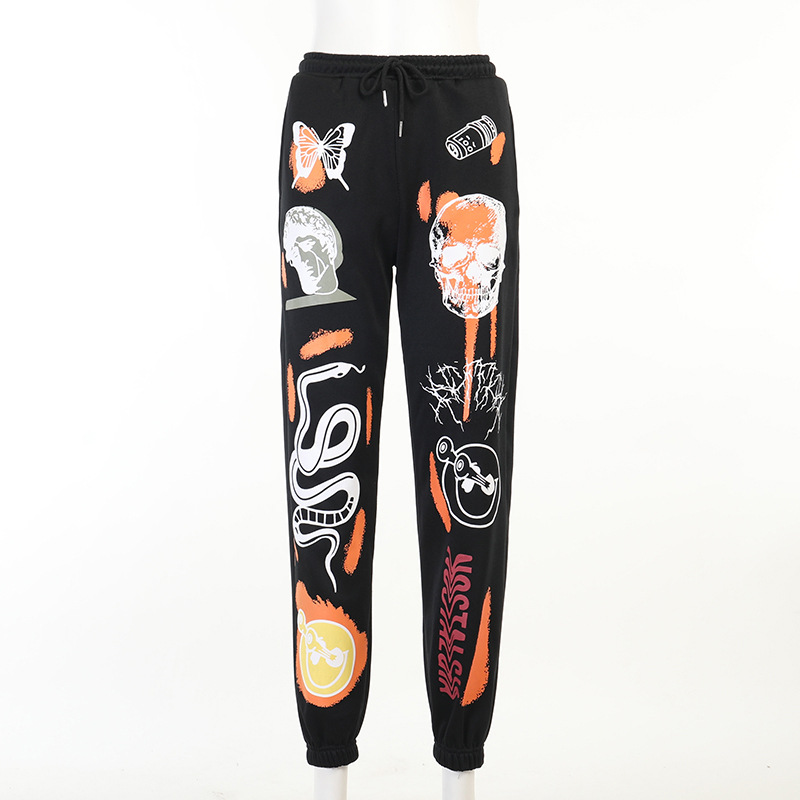 Cool graffiti fleece trousers for women featuring creative designs and a comfortable loose fit, perfect for casual wear.