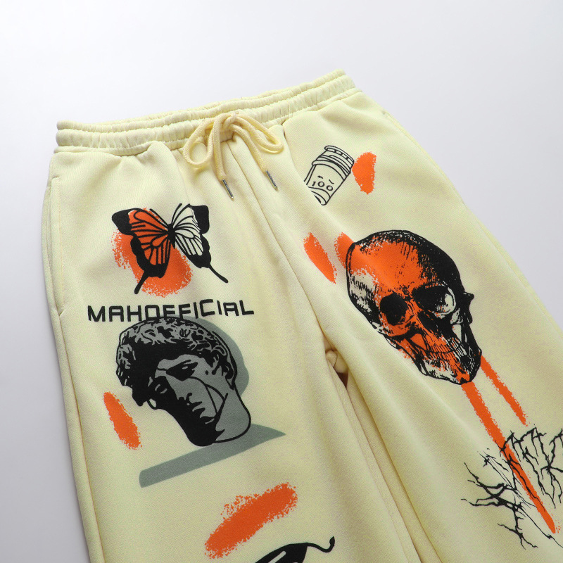 Cool graffiti fleece trousers for women featuring unique prints, perfect for casual style and comfort.