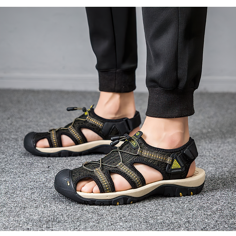 Casual men's outdoor gladiator sandals in black, perfect for summer beach activities, showcasing comfort and style.