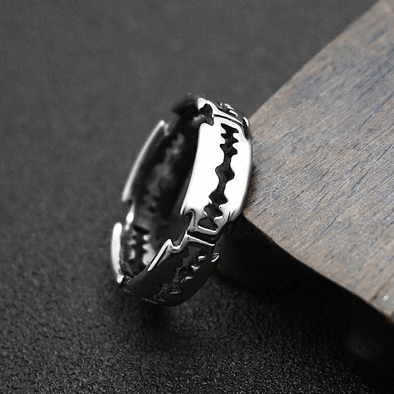 Charm Stainless Steel Bladed Ring / Fashion Punk Rock Silver Color Ring for Men And Women