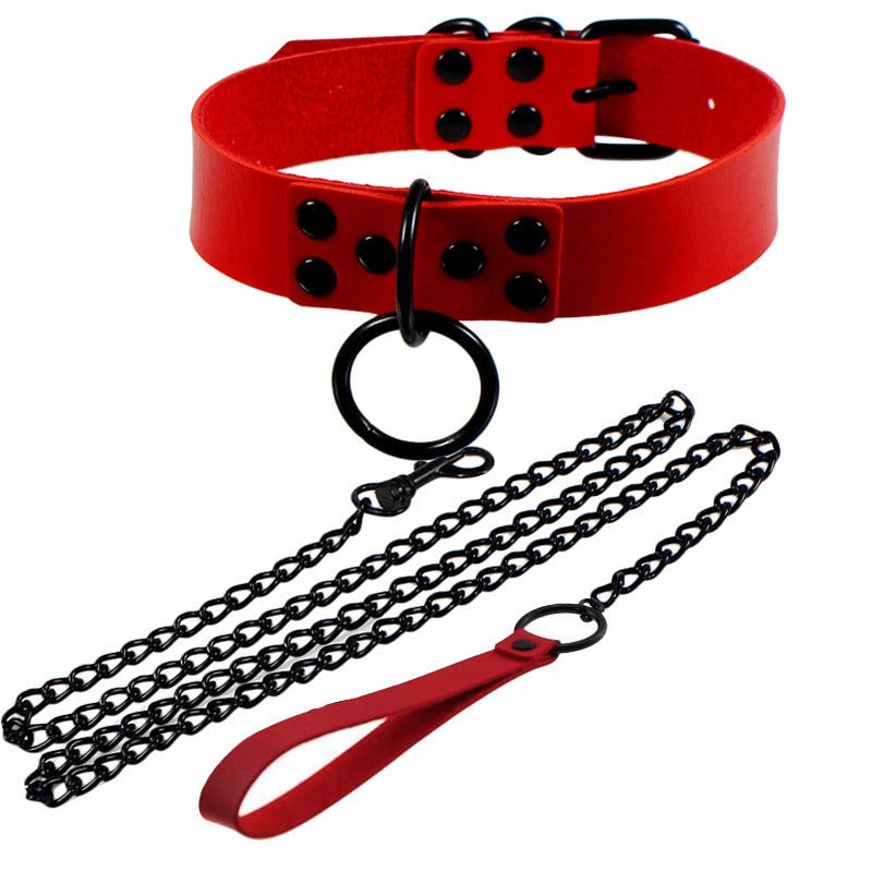 Unisex gothic red leather choker necklace with black metal chain and adjustable collar, perfect for themed parties.