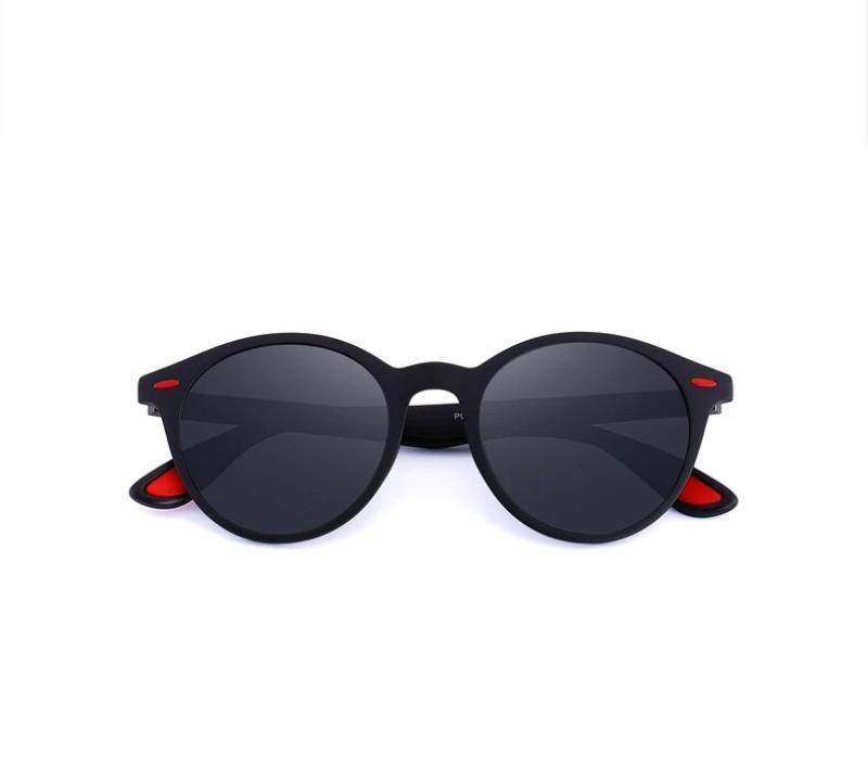 Classic retro polarized sunglasses with UV400 protection and TR90 legs, perfect for a gothic rock look.