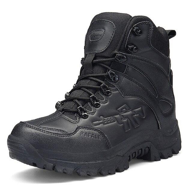 Men's tactical military combat boots in black, perfect for outdoor activities and winter wear.