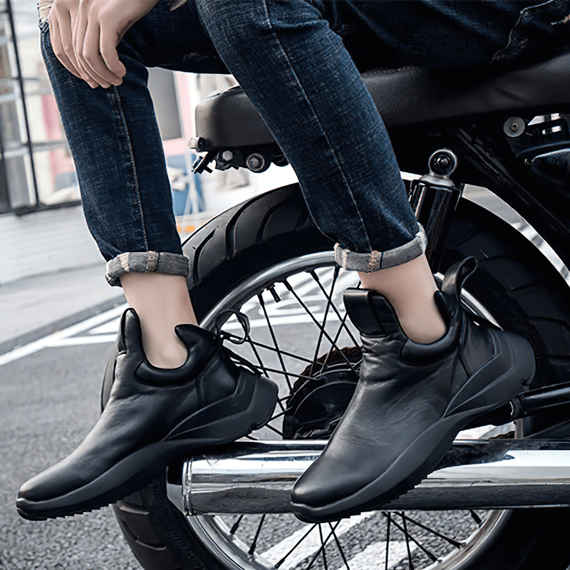 Comfort Round Toe Men's Trendy Boots / Slip-On Fashion Motorcycle Shoes