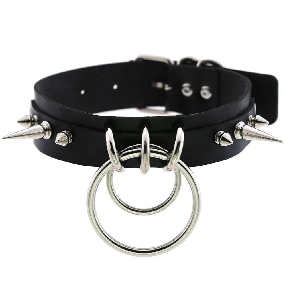 Gothic PU leather collar choker with metal spikes and rings, perfect accessory for a bold fashion statement.
