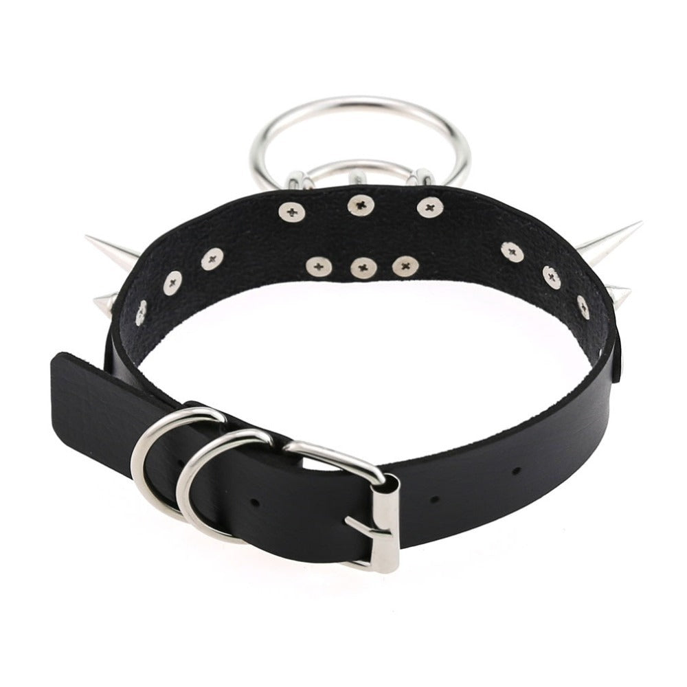 Cool collar choker with metal spikes, adjustable PU leather, perfect for gothic fashion and concert outfits.