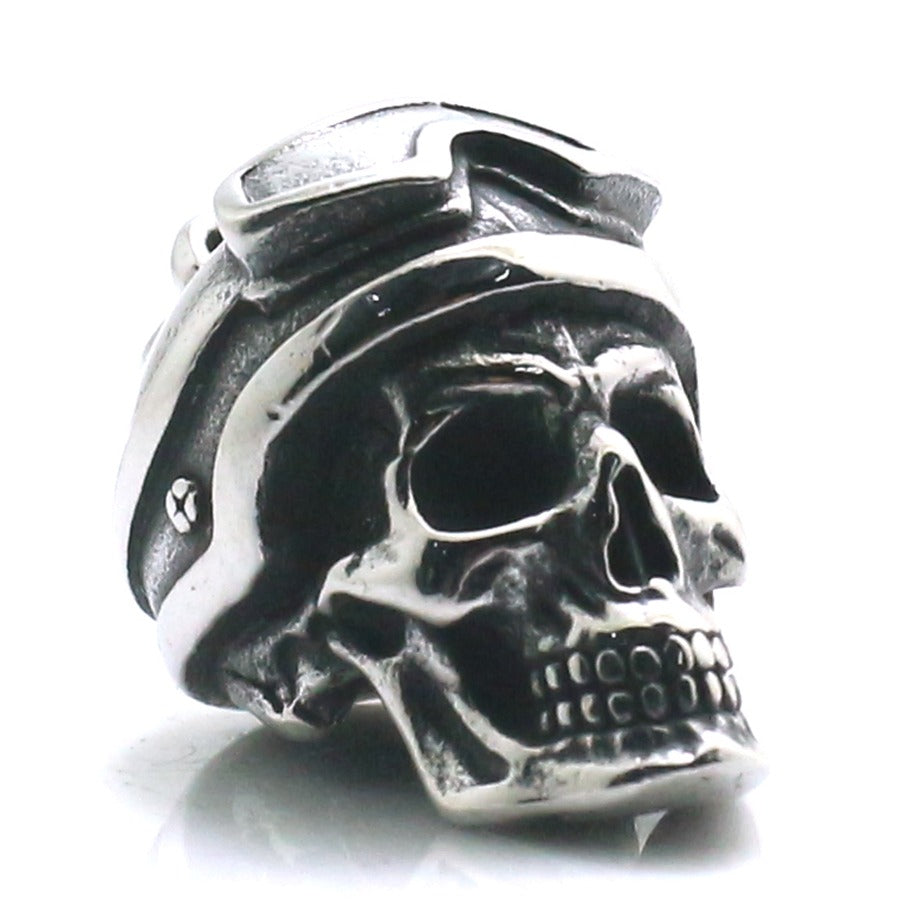 Cool stainless steel skull pendant with pilot's glasses for men and women, perfect for gothic rock outfits.