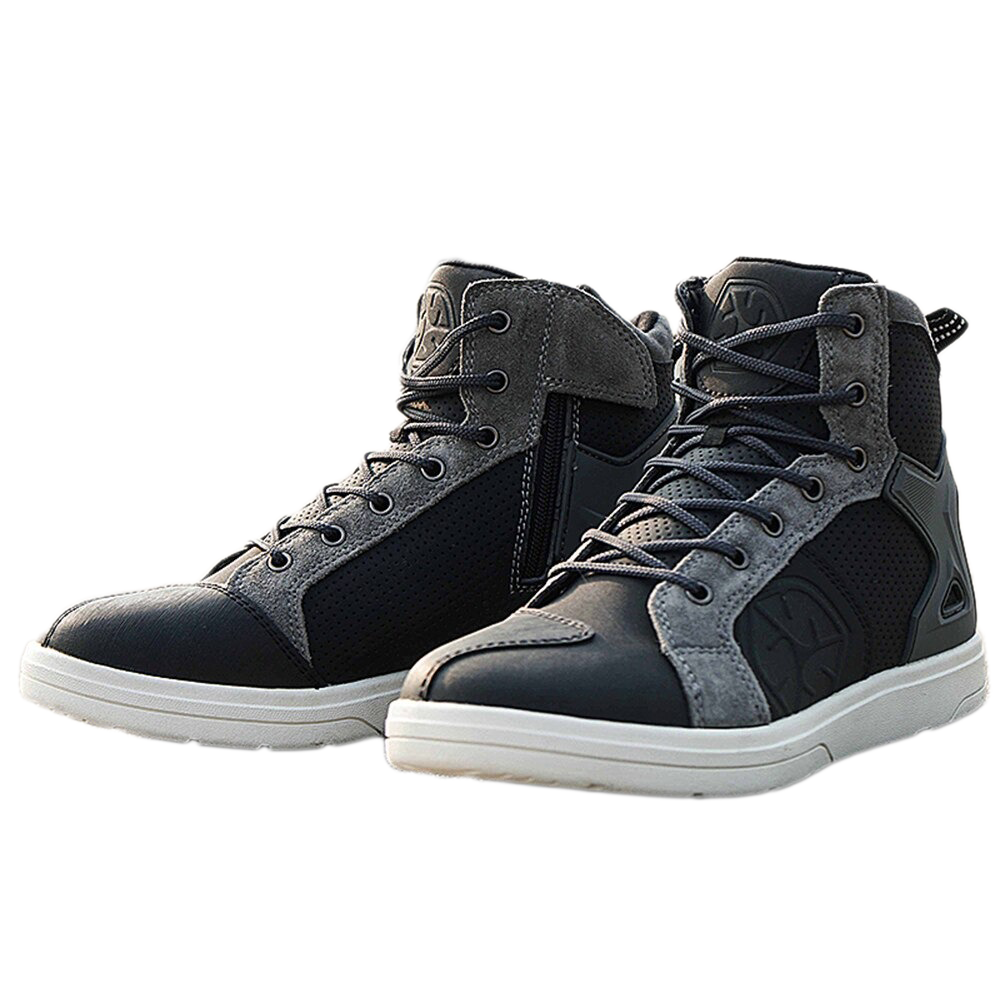 Stylish men's motorcycle boots in black and gray with zippers, perfect for bikers and alternative fashion.