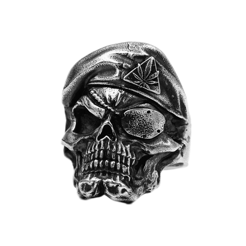 Cool men's skull ring in stainless steel with a vintage punk style, featuring a military cap and eye patch.