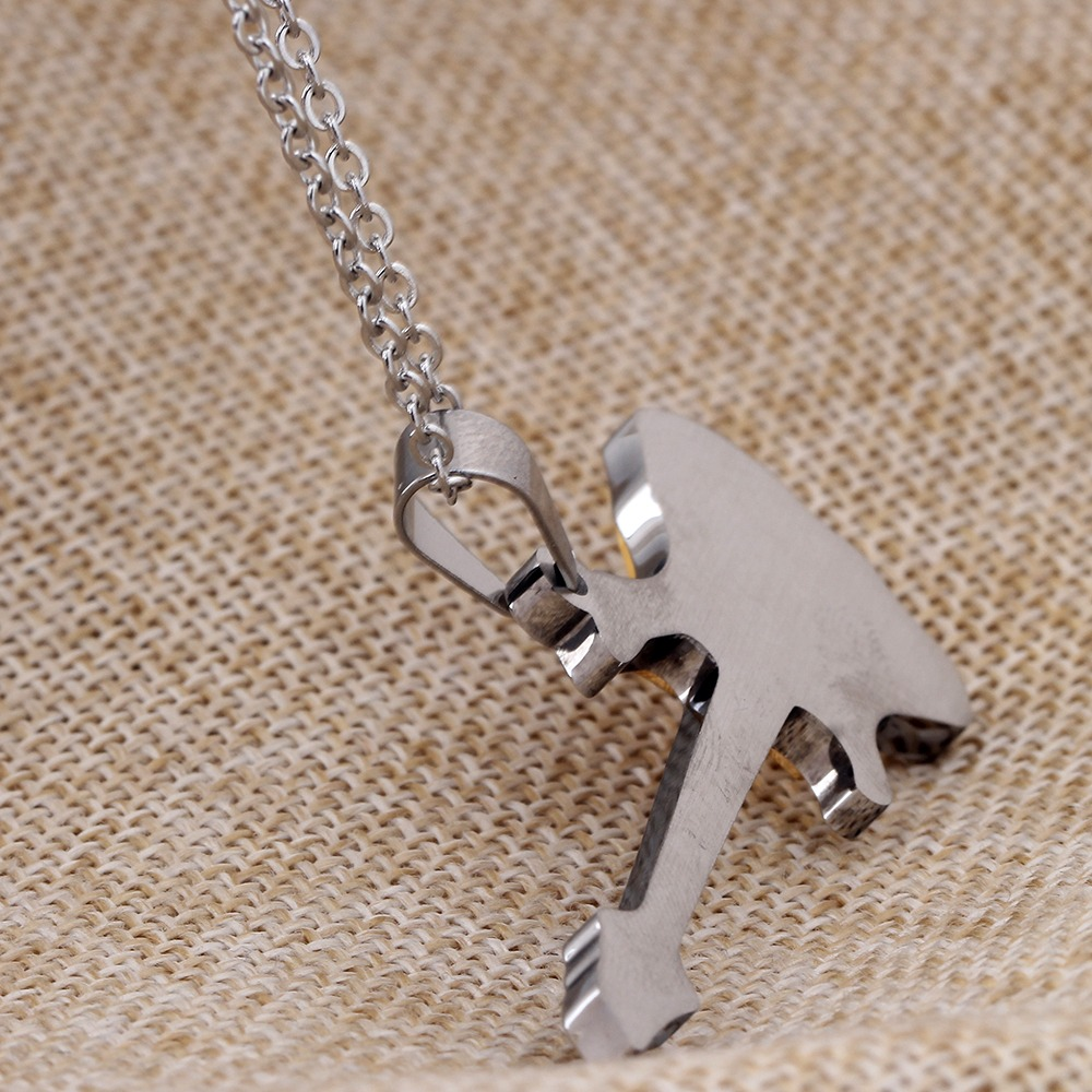 Stylish metal chain guitar pendant necklace in silver, perfect for punk and alternative fashion lovers.