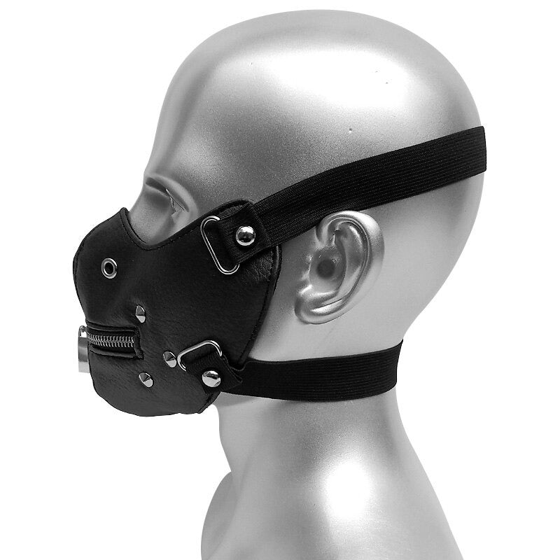 Adjustable leather face mask with zipper for cosplay, stylish Gothic design, perfect for Halloween costumes.