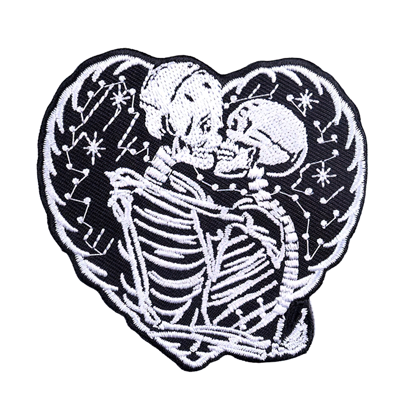 Couple Kissing Skeletons Of Heart Shape Patch / Casual Thermal Sticker / Gothic Style - HARD'N'HEAVY