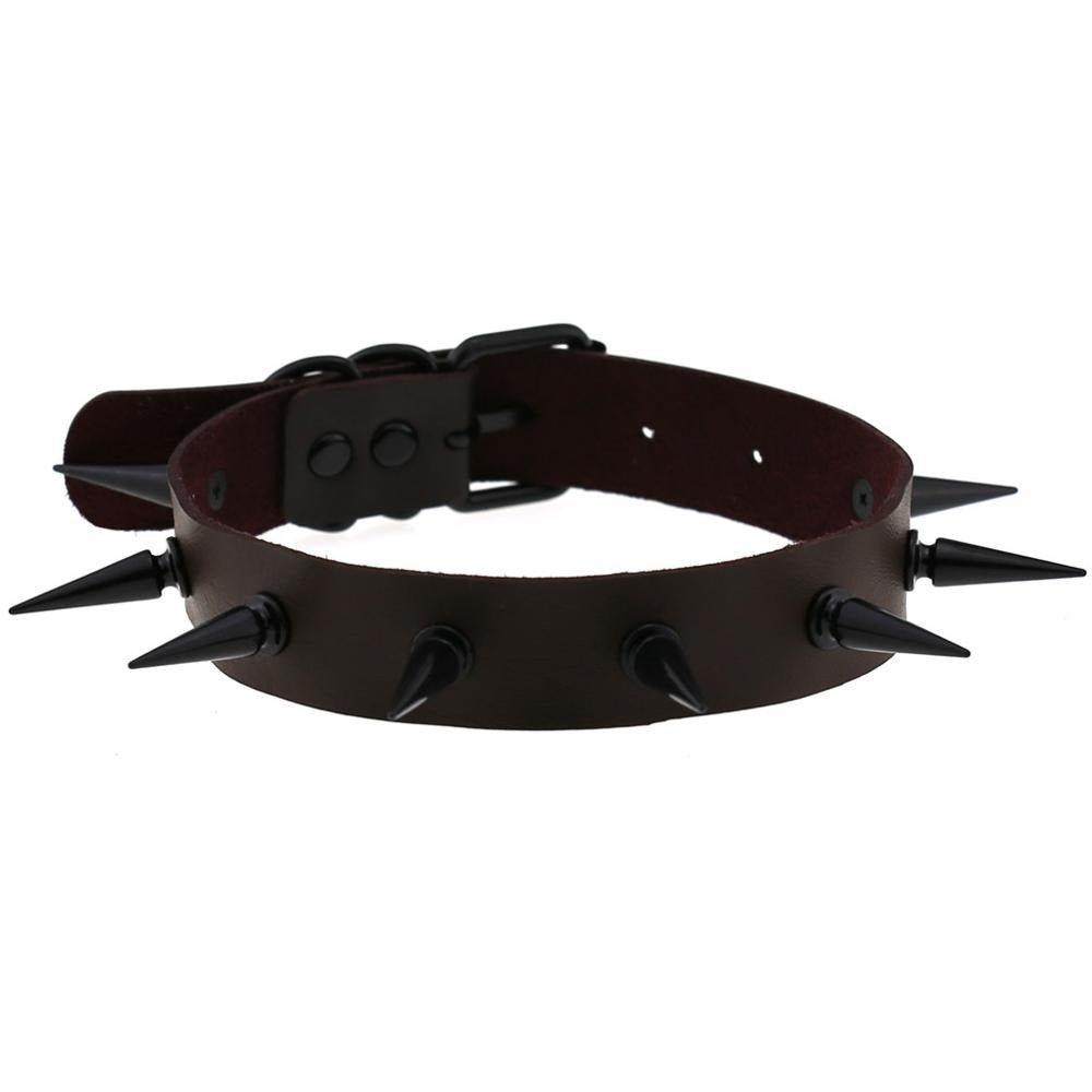 Dark Witch's spiked choker collar in gothic style, perfect unisex accessory for goth and rock outfits.