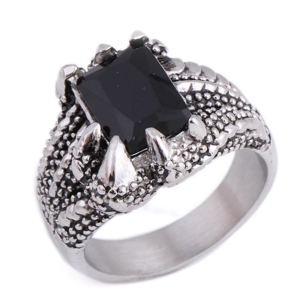 Dragon's Claws Ring with black precious stone in stainless steel, perfect for punk style jewelry lovers.