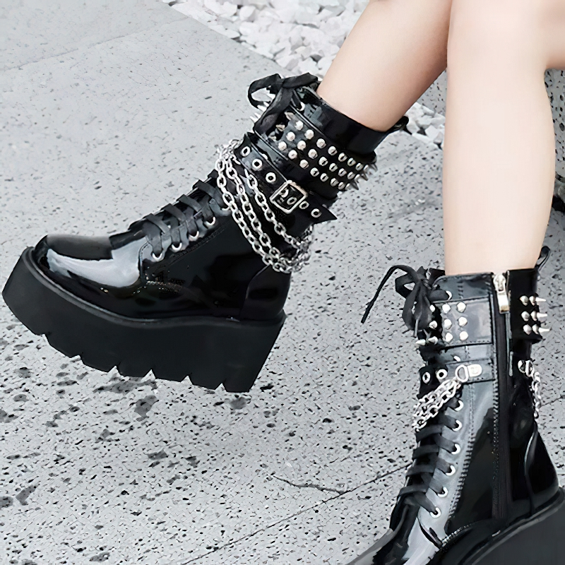 Fashion Boots Of Rivets And Chain For Women / Female Vintage Rock Style Shoes - HARD'N'HEAVY