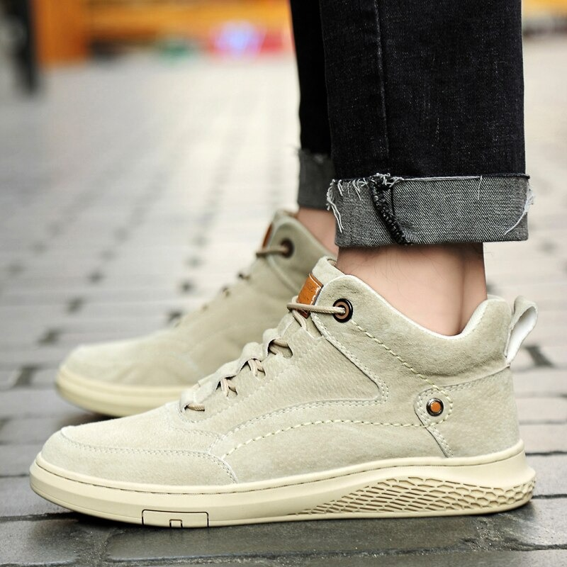 Men's classic suede casual boots with comfortable rubber soles in light beige color.